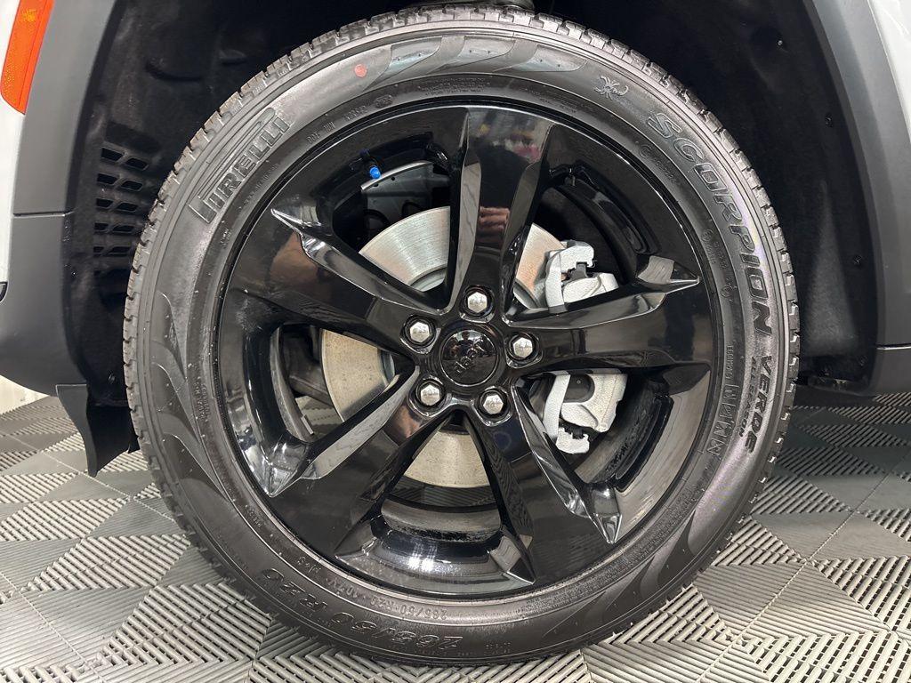 new 2025 Jeep Grand Cherokee L car, priced at $51,255