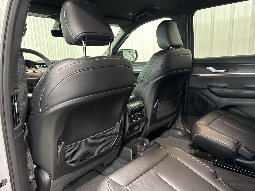 new 2025 Jeep Grand Cherokee L car, priced at $51,255