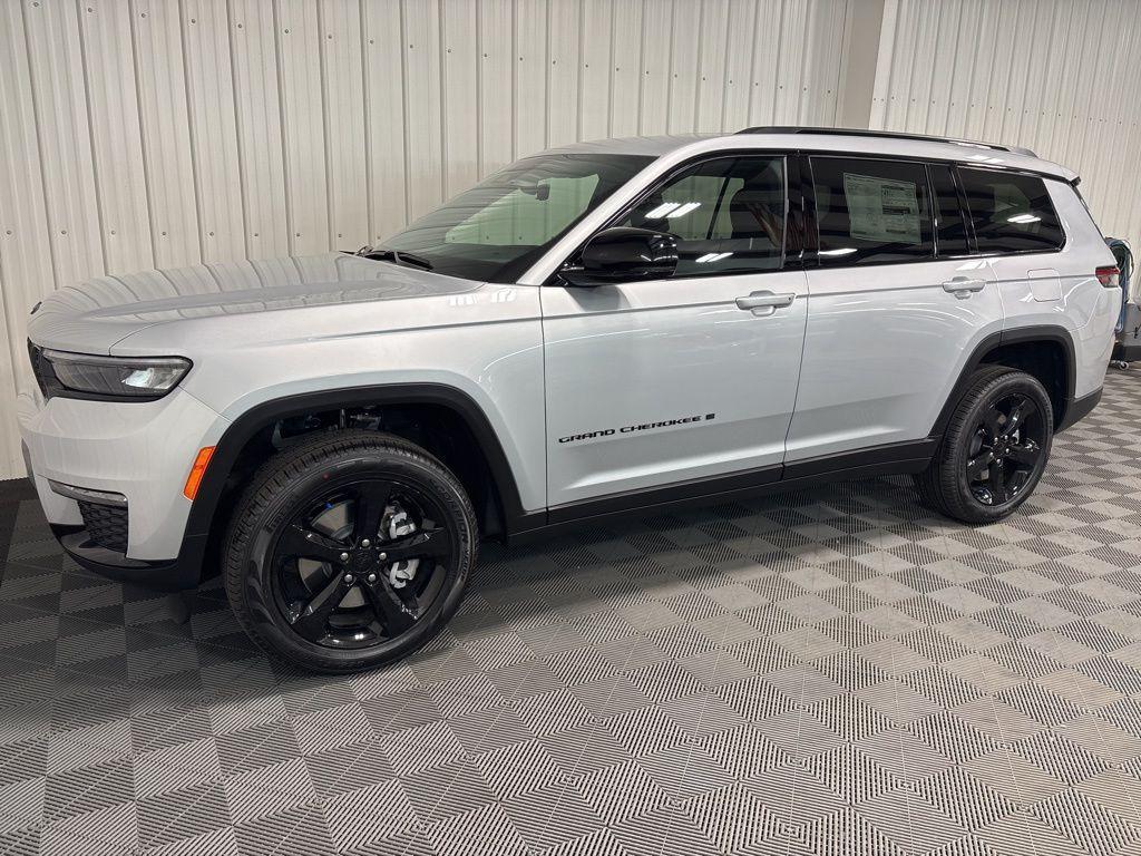 new 2025 Jeep Grand Cherokee L car, priced at $51,255