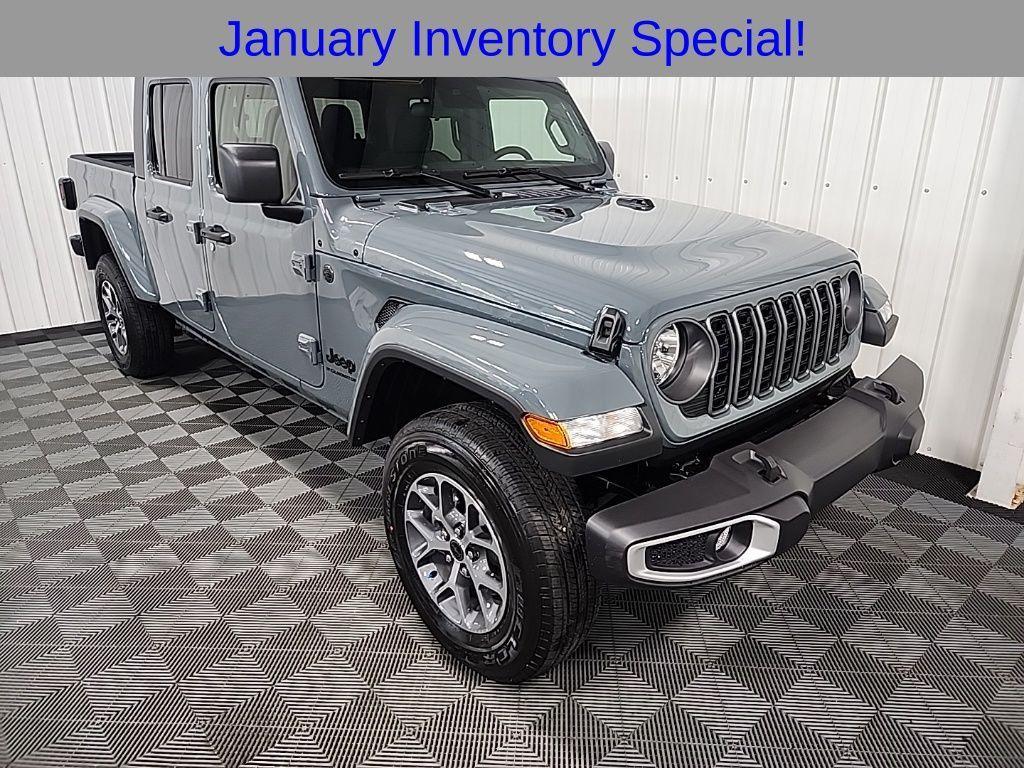 new 2025 Jeep Gladiator car, priced at $47,479
