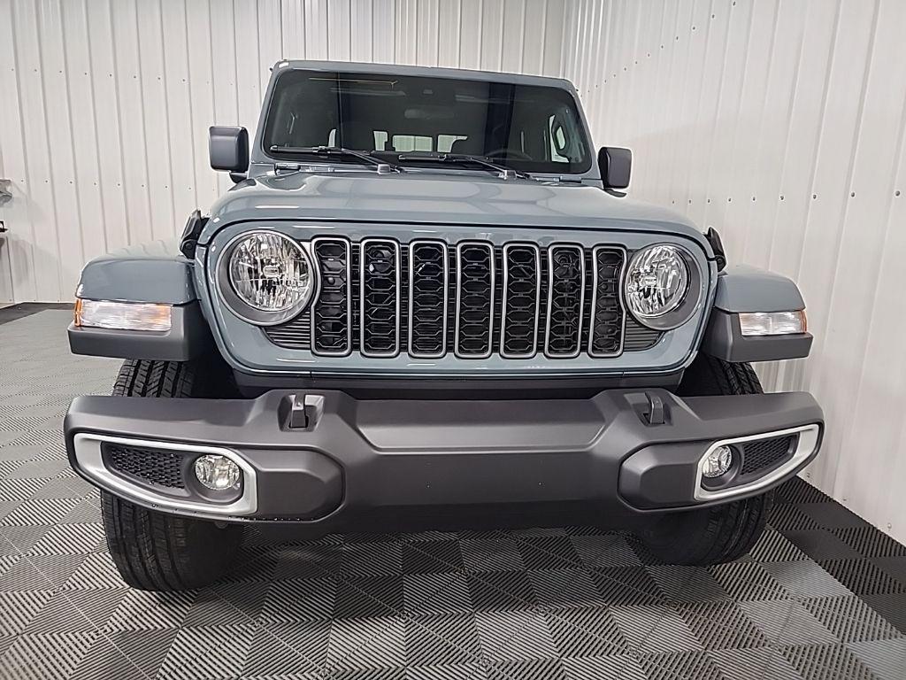 new 2025 Jeep Gladiator car, priced at $47,479