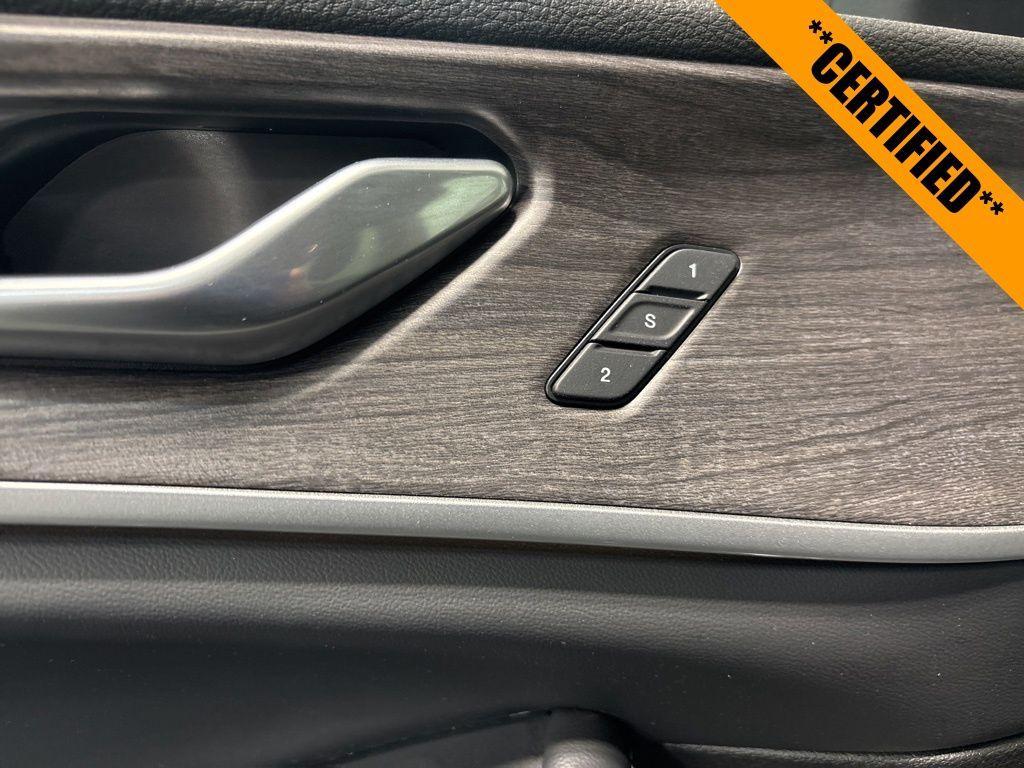 used 2023 Jeep Grand Cherokee car, priced at $32,993