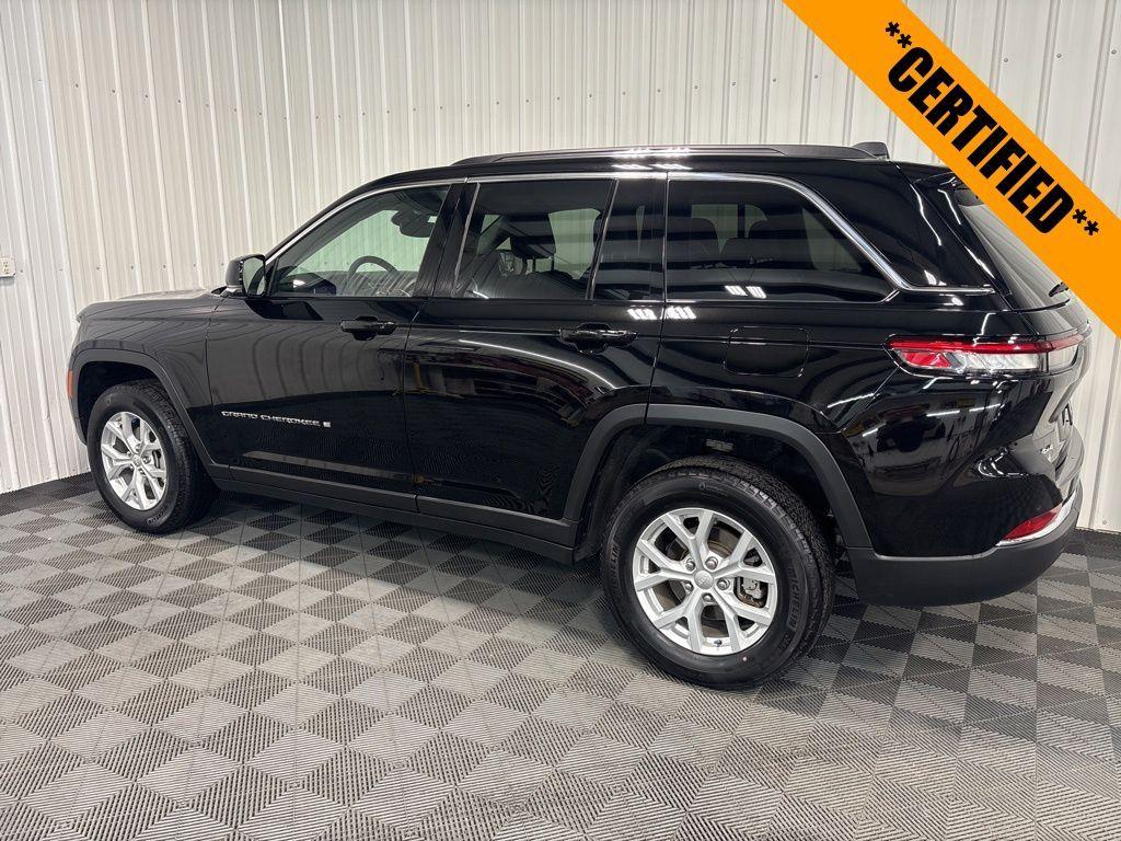used 2023 Jeep Grand Cherokee car, priced at $32,993