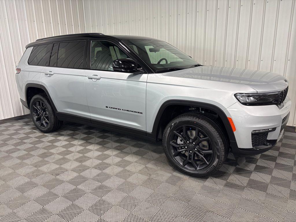 new 2025 Jeep Grand Cherokee L car, priced at $54,557