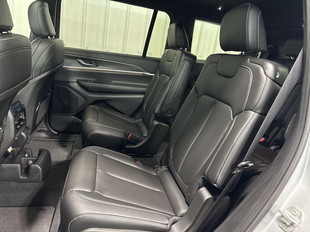 new 2025 Jeep Grand Cherokee L car, priced at $54,557