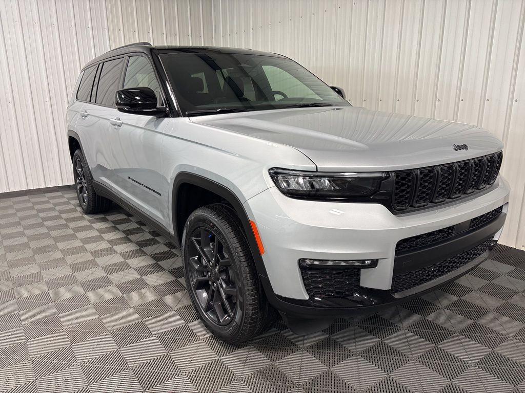 new 2025 Jeep Grand Cherokee L car, priced at $54,557
