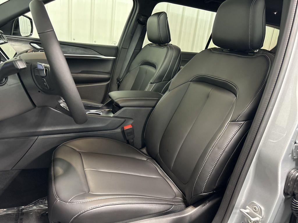 new 2025 Jeep Grand Cherokee L car, priced at $54,557