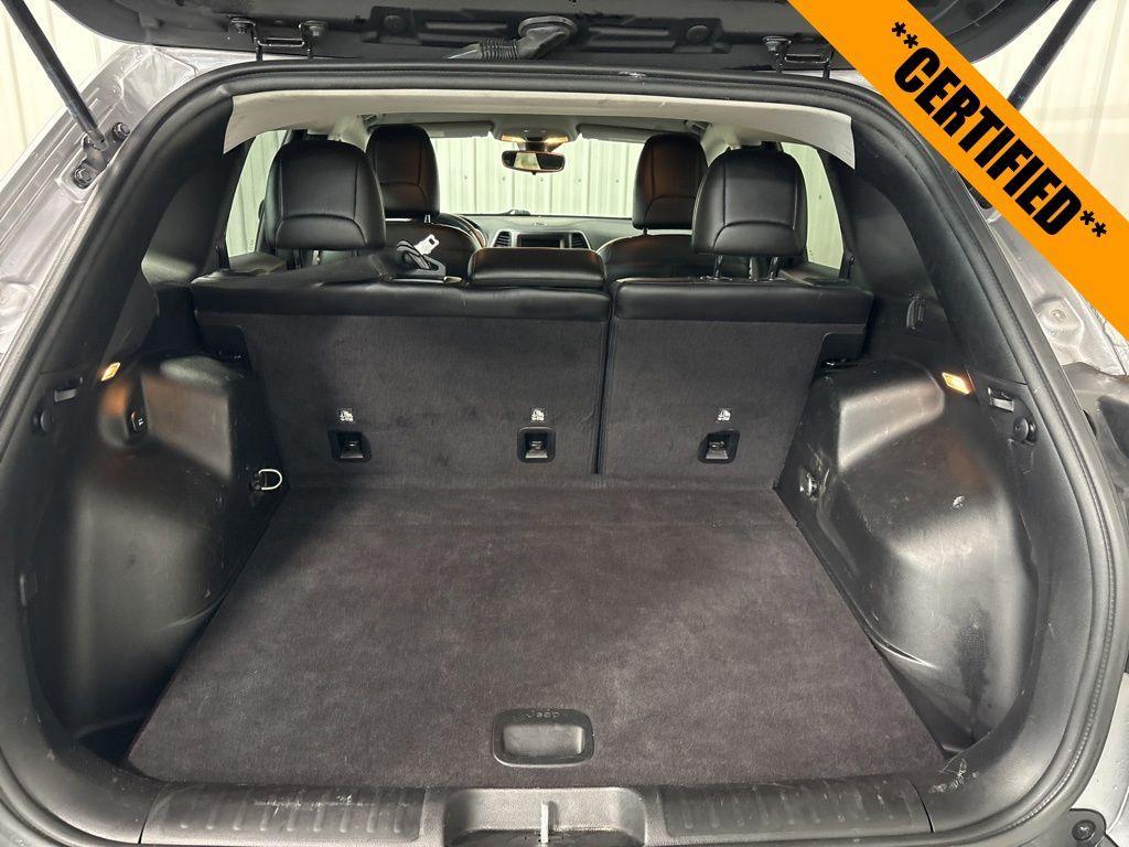 used 2021 Jeep Cherokee car, priced at $22,499