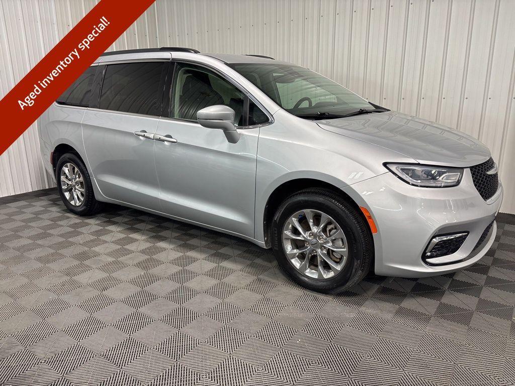 used 2022 Chrysler Pacifica car, priced at $29,894