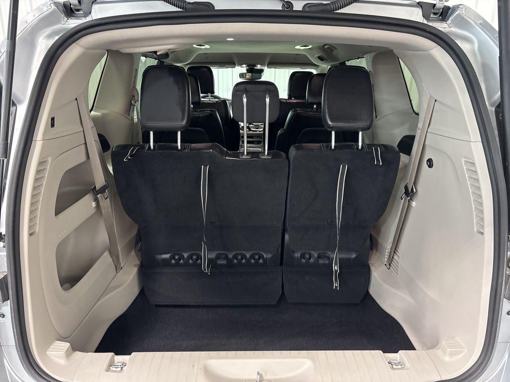 used 2022 Chrysler Pacifica car, priced at $29,999