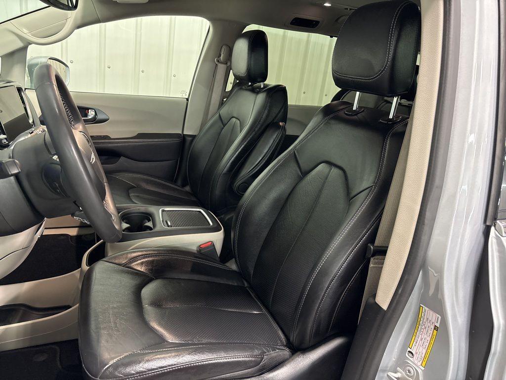 used 2022 Chrysler Pacifica car, priced at $29,999
