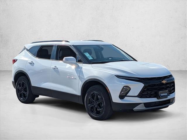 new 2025 Chevrolet Blazer car, priced at $35,570