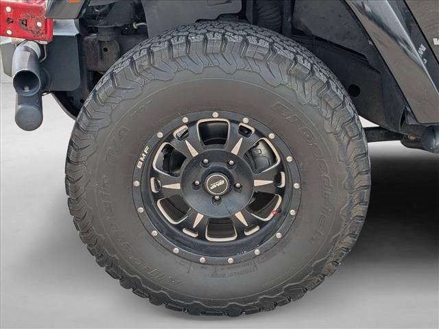 used 2013 Jeep Wrangler Unlimited car, priced at $15,352