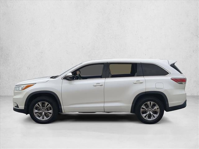 used 2016 Toyota Highlander car, priced at $20,489