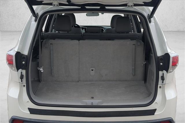 used 2016 Toyota Highlander car, priced at $20,489