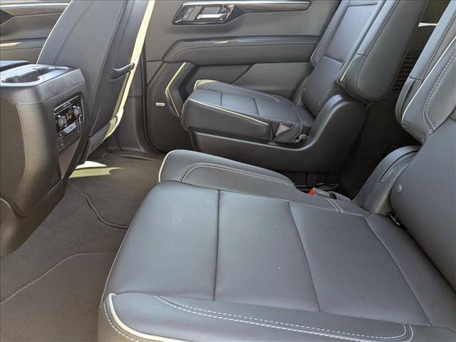 new 2025 Chevrolet Suburban car, priced at $82,588