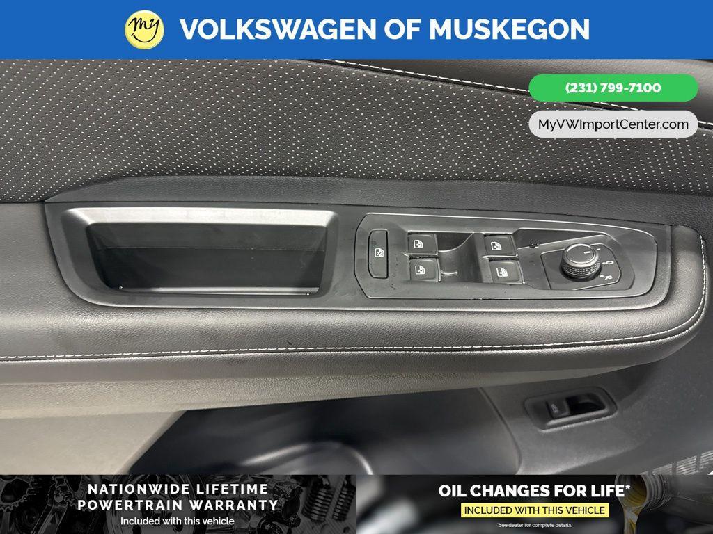 new 2026 Volkswagen Atlas car, priced at $45,975