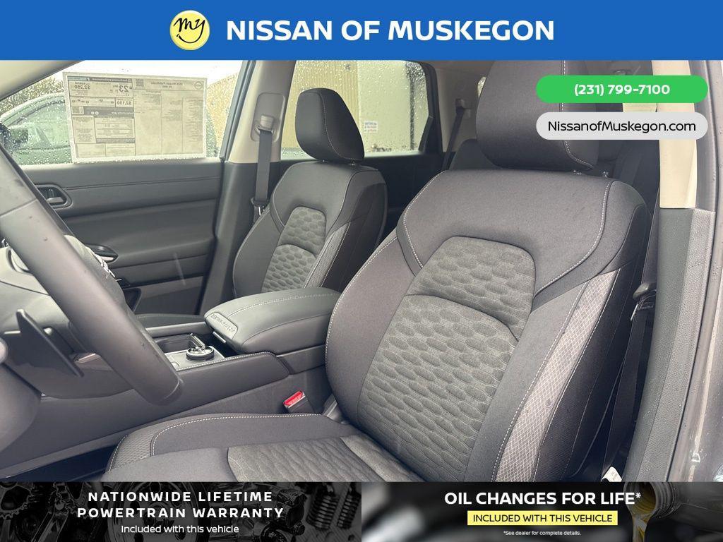 new 2026 Nissan Pathfinder car, priced at $40,440