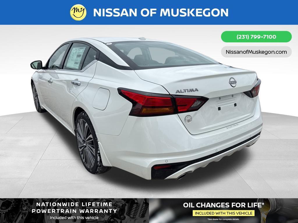 new 2025 Nissan Altima car, priced at $32,139