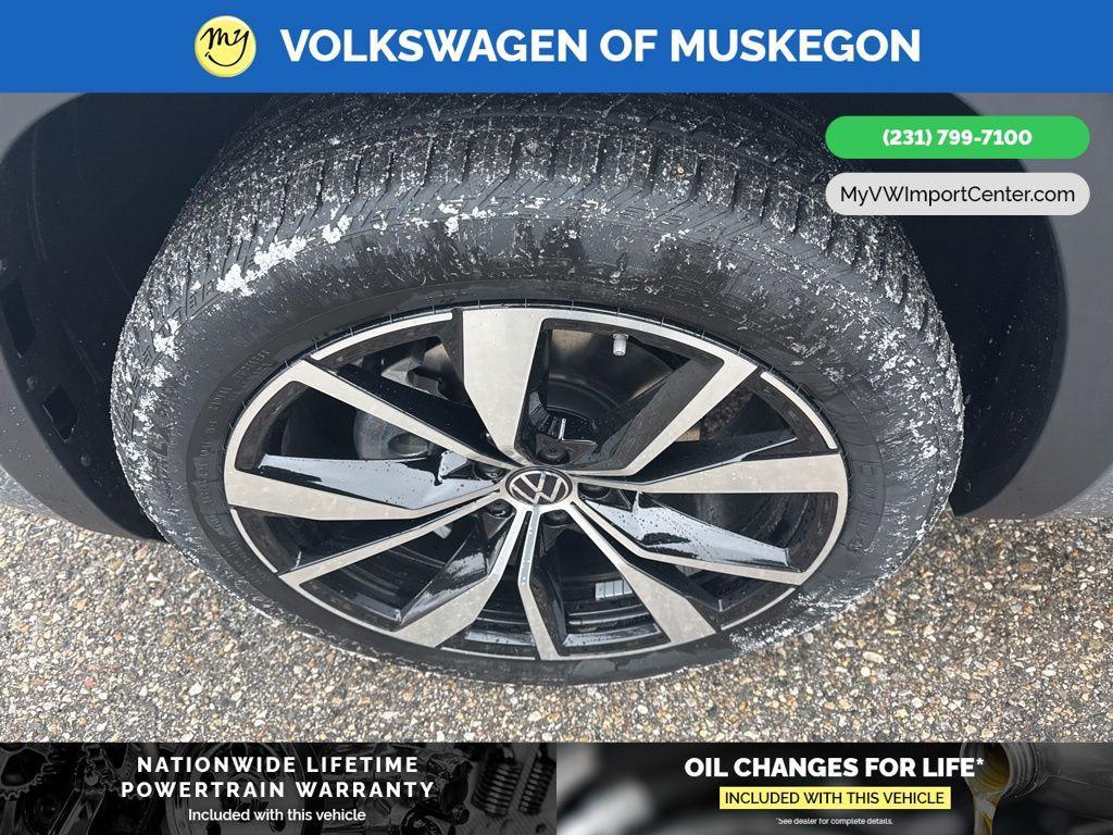 new 2026 Volkswagen Atlas Cross Sport car, priced at $56,936