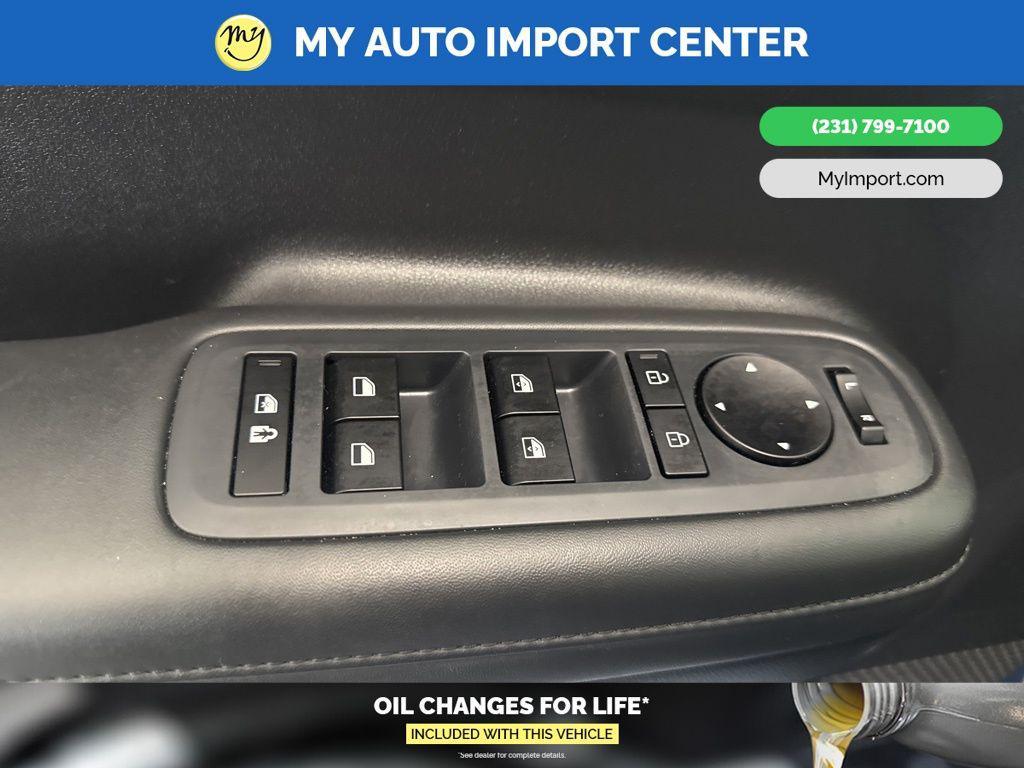 used 2025 Hyundai Santa Fe car, priced at $31,681