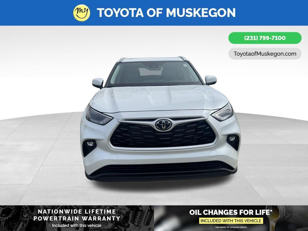 new 2026 Toyota Highlander car, priced at $49,822