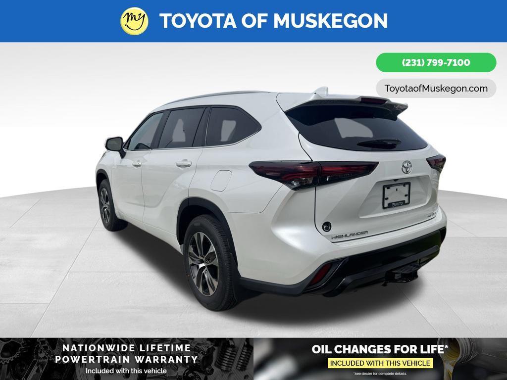 new 2026 Toyota Highlander car, priced at $49,822