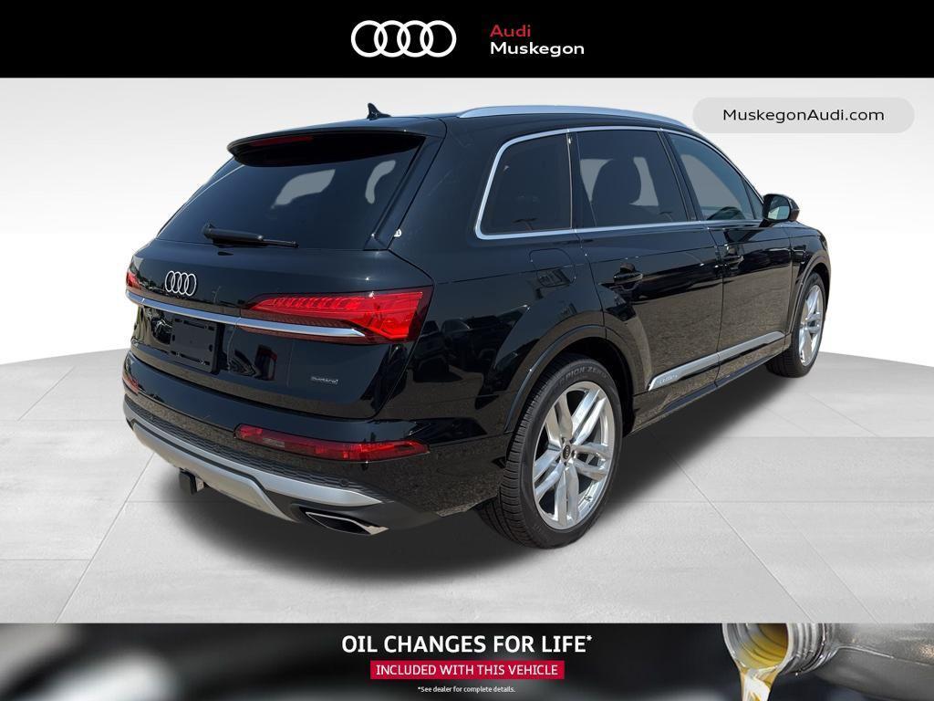 new 2025 Audi Q7 car, priced at $72,249