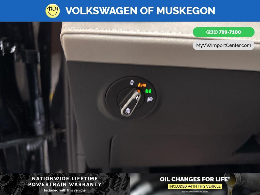 new 2026 Volkswagen Taos car, priced at $33,347