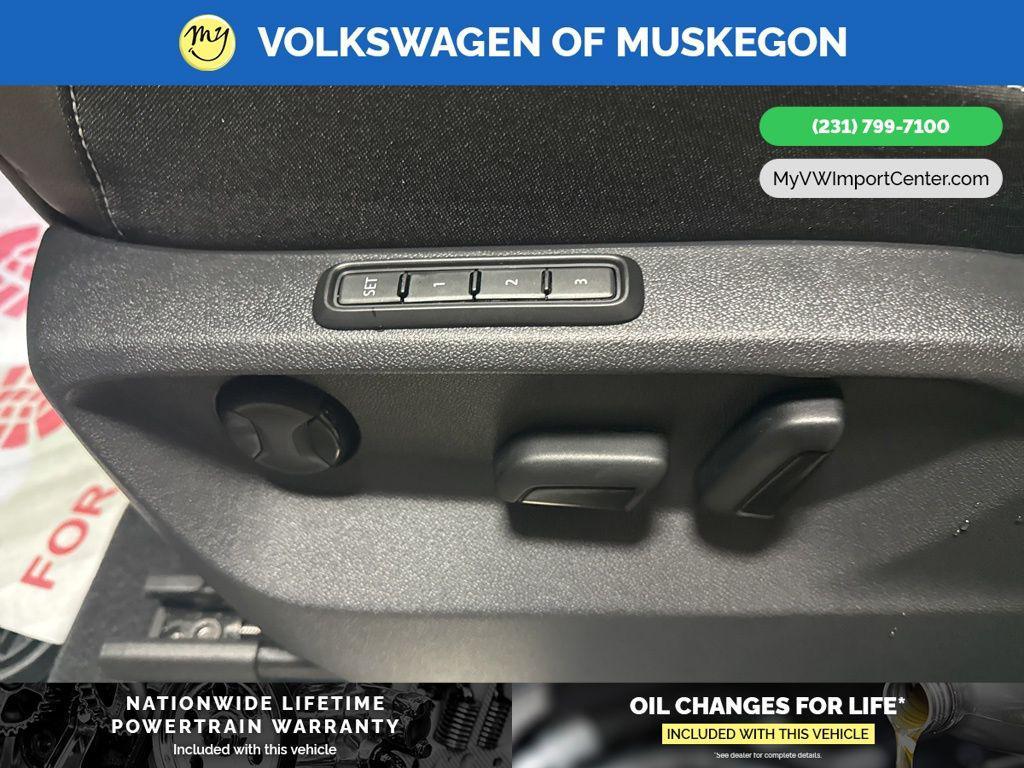 new 2026 Volkswagen Atlas car, priced at $52,693