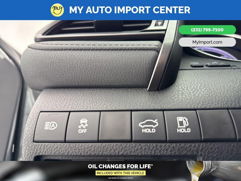 used 2023 Toyota Camry Hybrid car, priced at $24,284