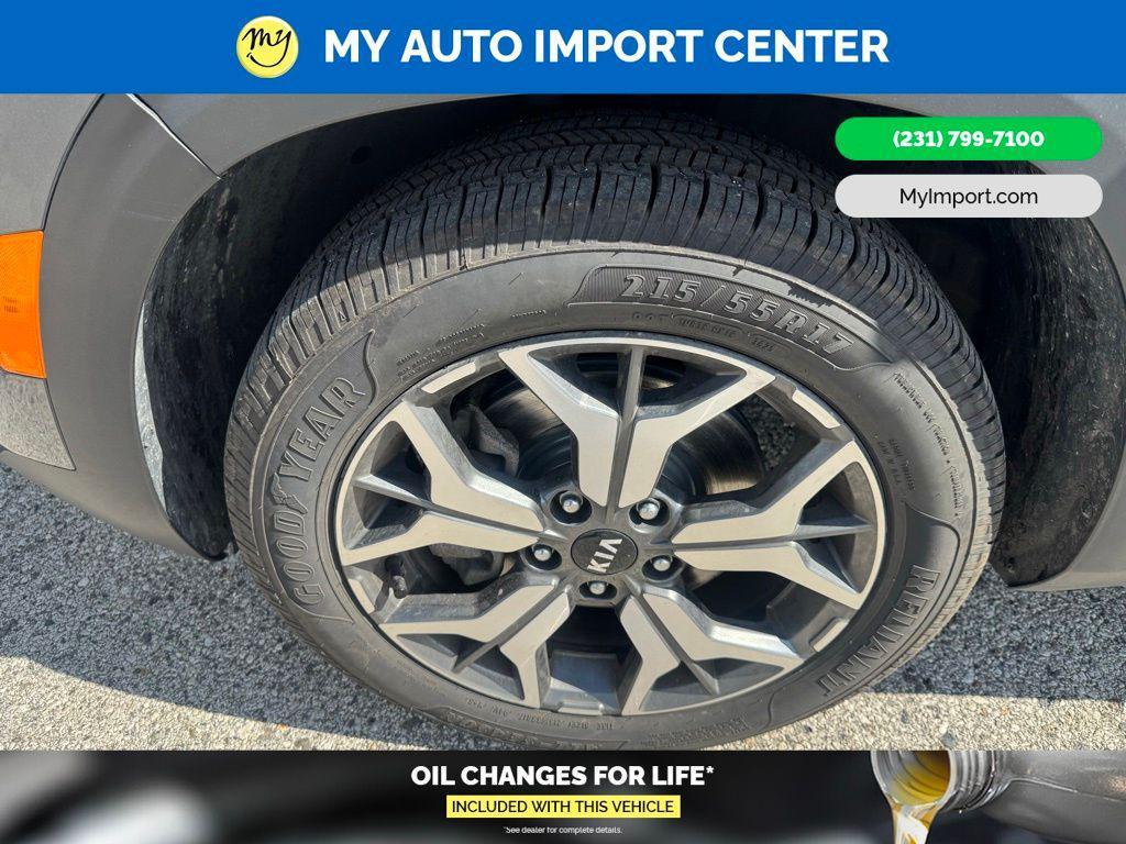 used 2021 Kia Seltos car, priced at $17,281