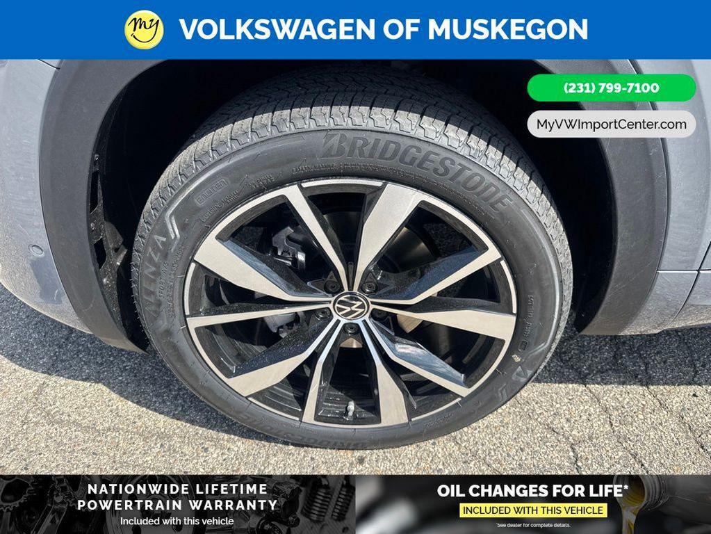 new 2026 Volkswagen Atlas car, priced at $54,203