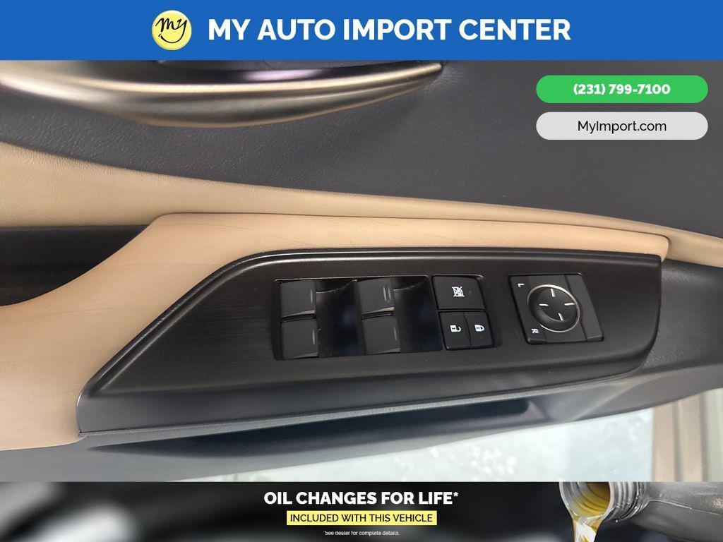 used 2019 Lexus ES 350 car, priced at $30,282