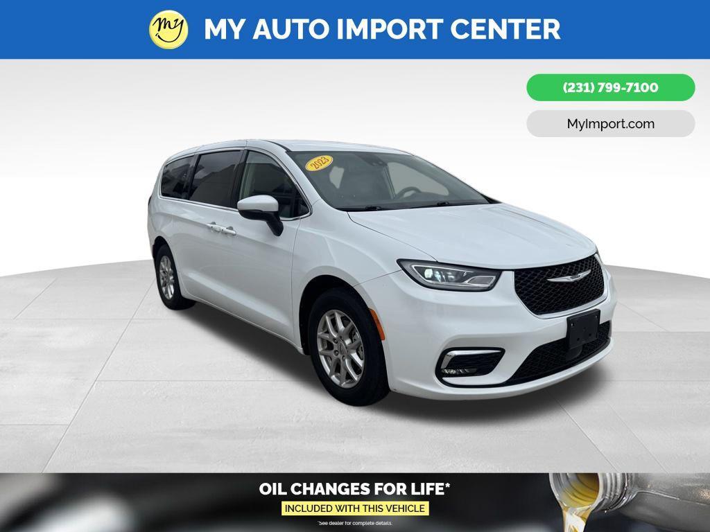 used 2023 Chrysler Pacifica car, priced at $23,480