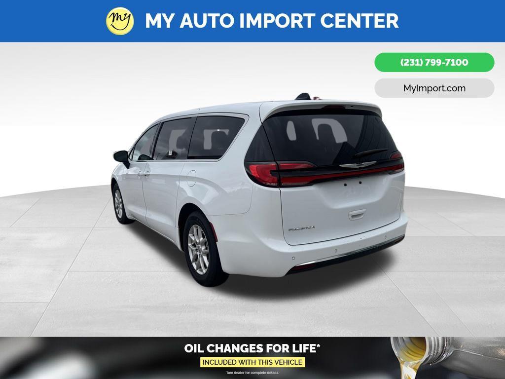 used 2023 Chrysler Pacifica car, priced at $23,480