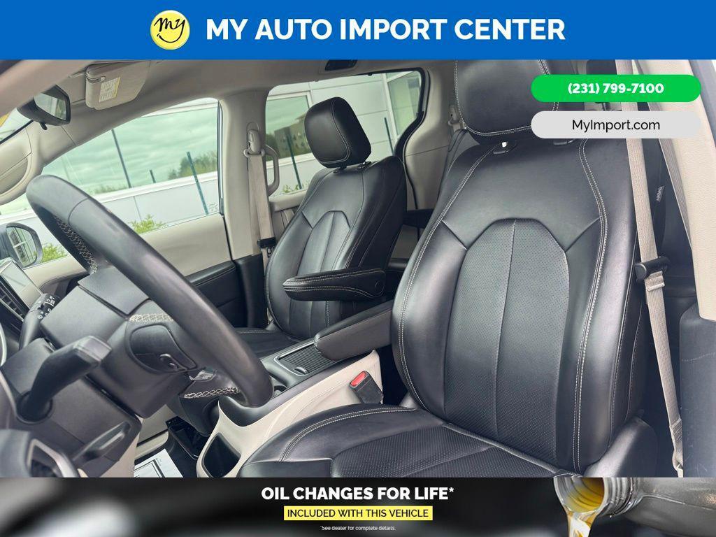 used 2023 Chrysler Pacifica car, priced at $23,480