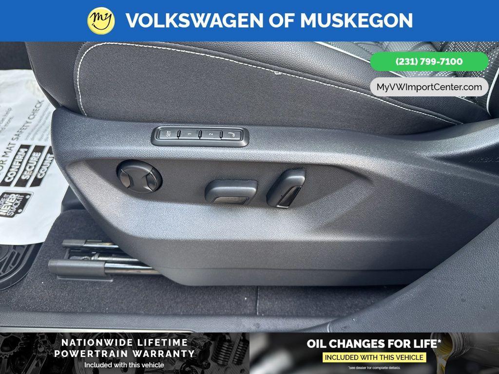 new 2026 Volkswagen Atlas car, priced at $53,748