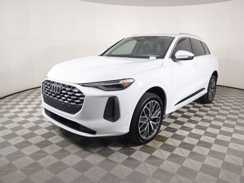 new 2025 Audi Q5 car, priced at $60,335