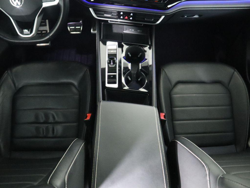 used 2024 Volkswagen Atlas Cross Sport car, priced at $34,990