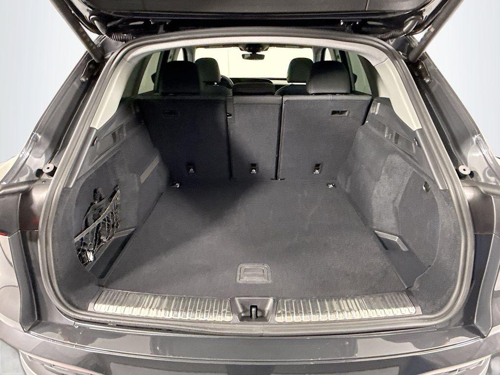 Audi Q5 view 29