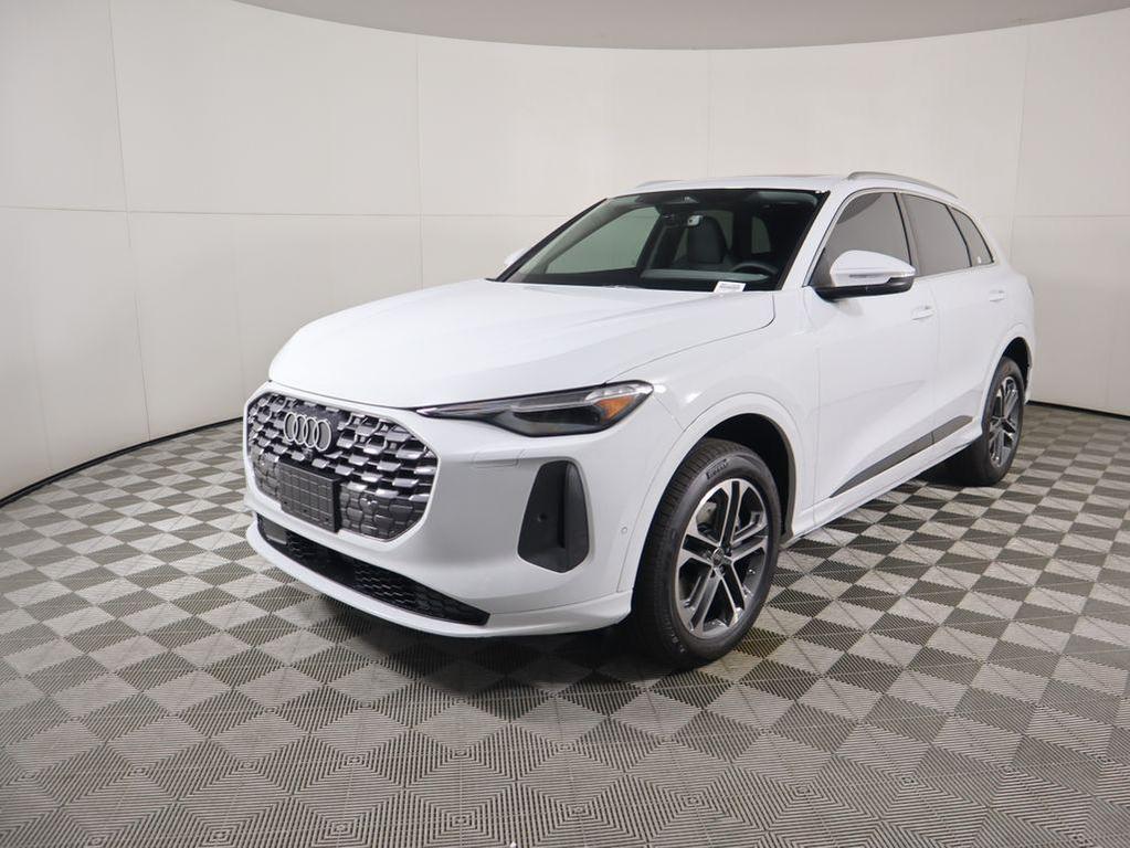 new 2025 Audi Q5 car, priced at $60,440