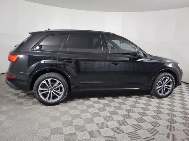 new 2026 Audi Q7 car, priced at $70,070