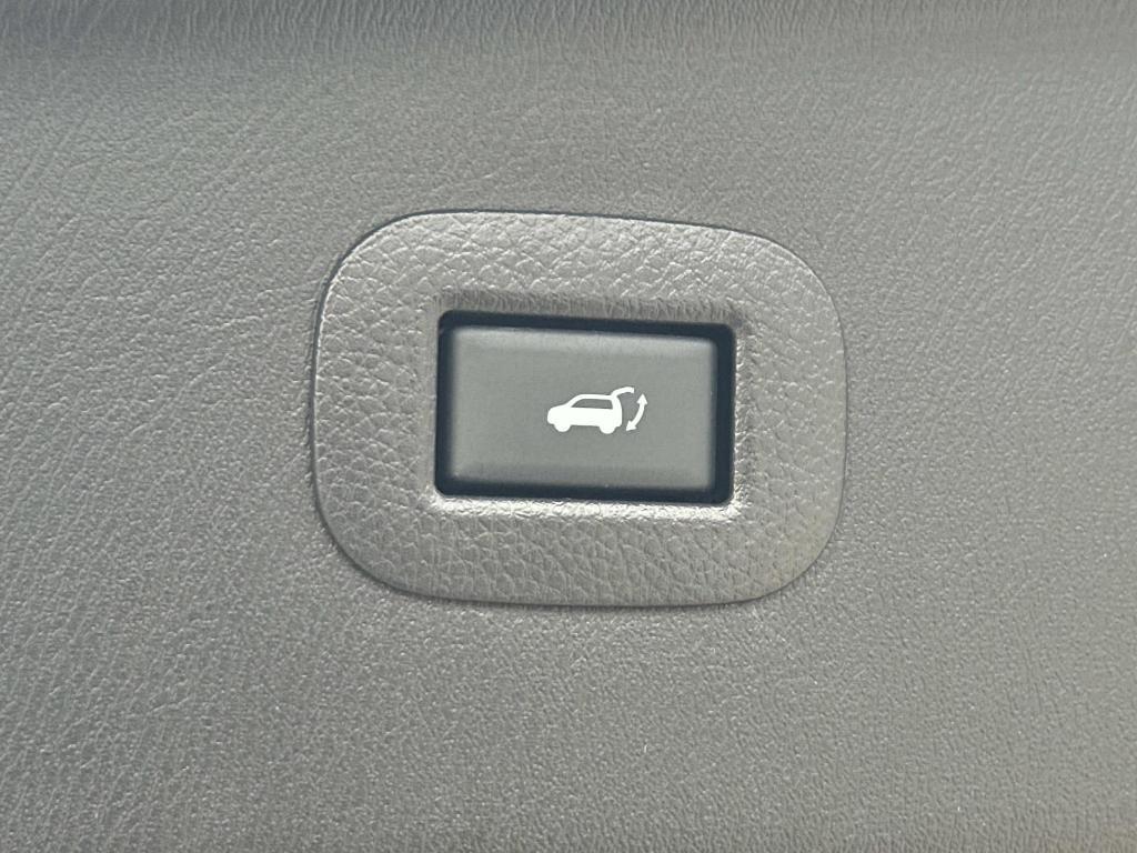 used 2024 INFINITI QX80 car, priced at $60,000