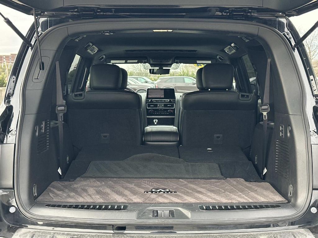 used 2024 INFINITI QX80 car, priced at $60,000