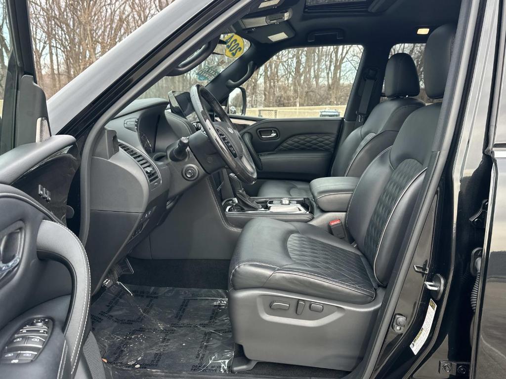 used 2024 INFINITI QX80 car, priced at $60,000