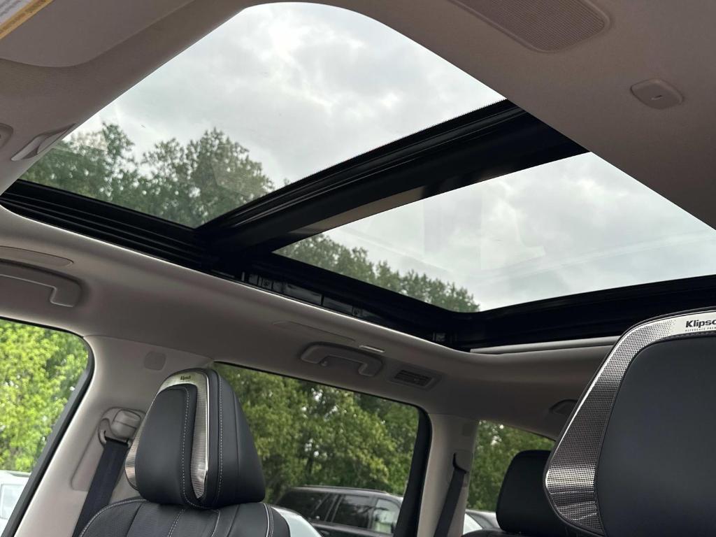 new 2025 INFINITI QX80 car, priced at $98,464