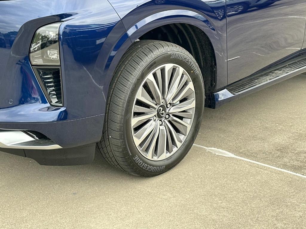 new 2025 INFINITI QX80 car, priced at $98,464