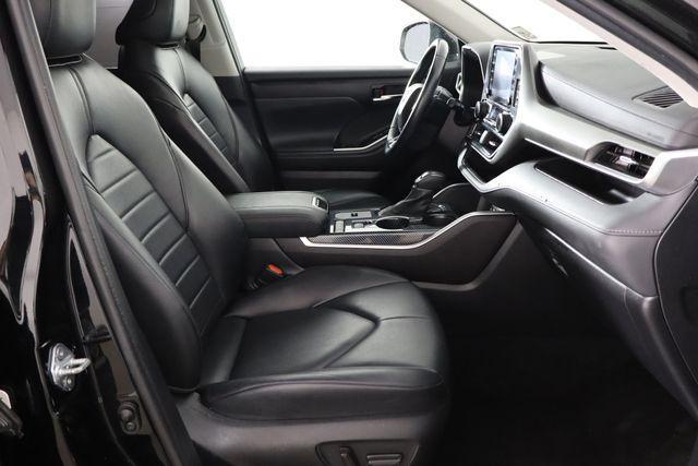 used 2022 Toyota Highlander car, priced at $30,330