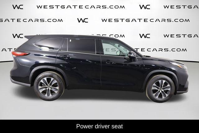 used 2022 Toyota Highlander car, priced at $30,330